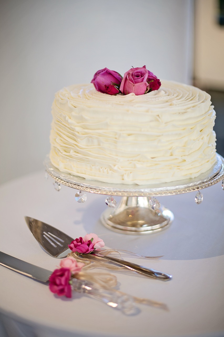 cake, bridal, wedding-2447535.jpg